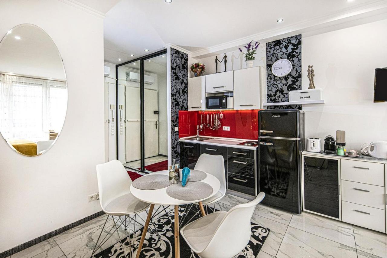 Bp Budapest Apartments Bagian luar foto